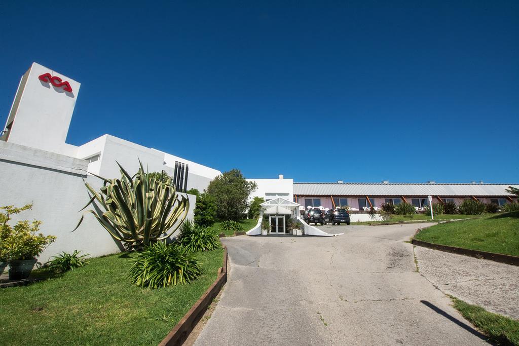 Hotel Aca Villa Gesell Bagian luar foto