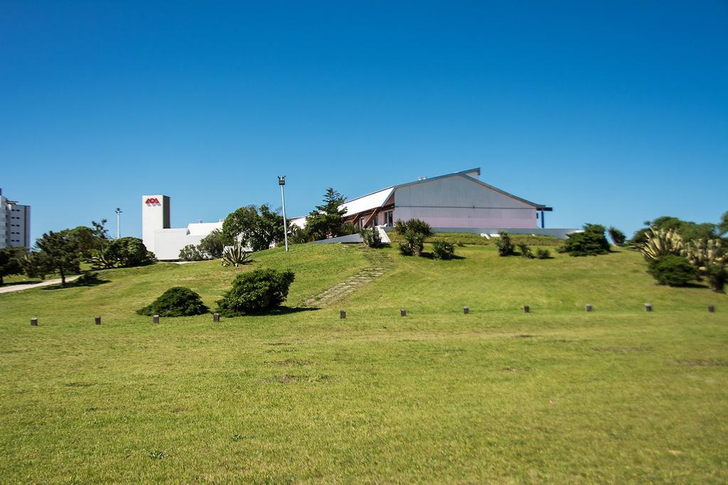 Hotel Aca Villa Gesell Bagian luar foto